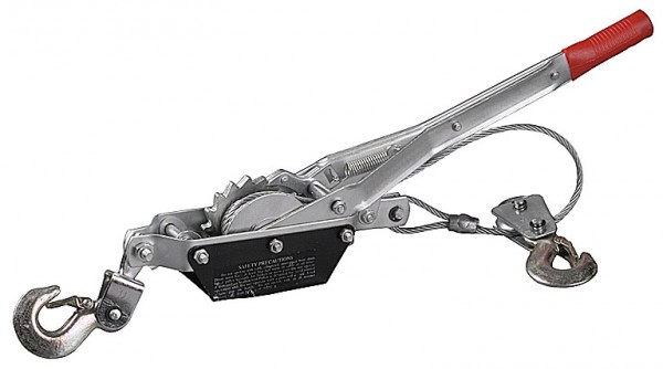 Лебедка STAYER автомобильная, 1,5т / 2,4м 4310-1.5